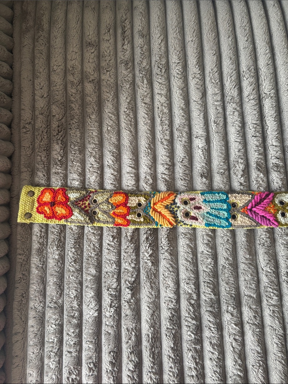 Jenny Krauss Colorful Embroidered Floral  Pattern Belt - Picture 8 of 11